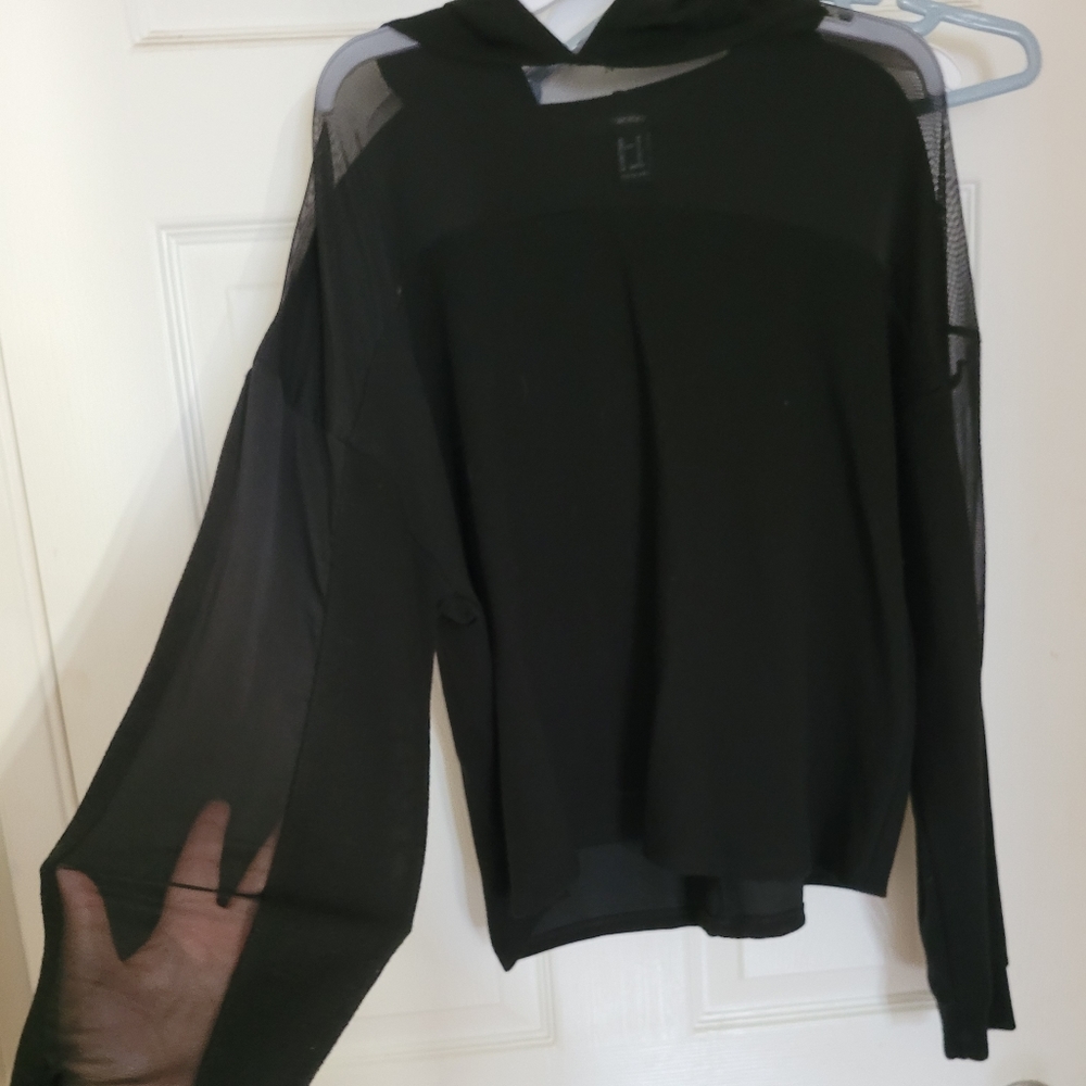 Mesh pull over - Picture 2 of 3